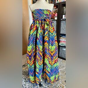 Vibrant Skirt/Dress with Pockets!